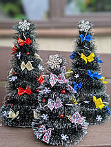 Ялинка з декором 30см каркасна Хупсі. (КОЛІР ДЕКОРУ НЕ ОБИРАЄТЬСЯ), фото 3