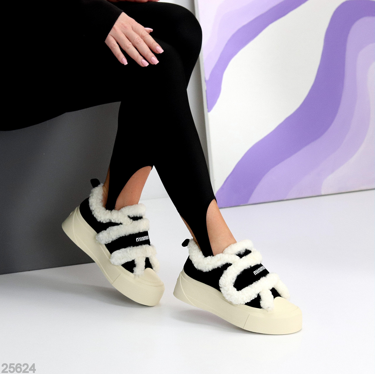 Чорні спортивні замшеві зимові автоледі на бежевій підошві 39, фото 1