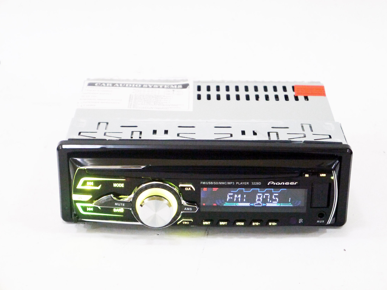 Автомагнітола 3228D Usb+RGB підсвітка+Fm+Aux+C'ЄМНА ПАНЕЛЬ+ пульт (4x50W)