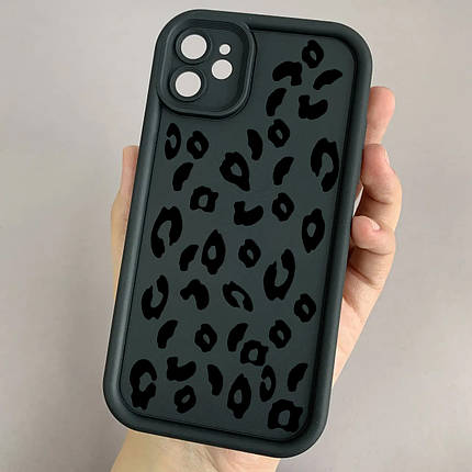 Чохол для iPhone 11 чорний з великими бортами з принтом чорний леопард на айфон 11 w01l, фото 1
