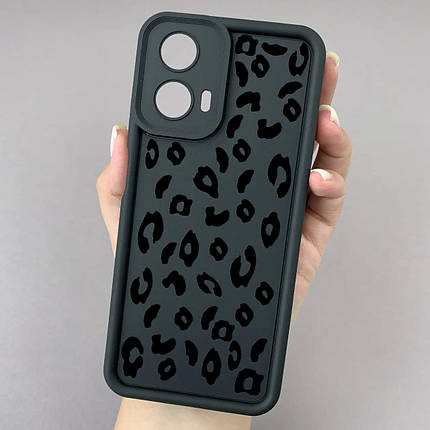 Чохол для Motorola Moto G04 чорний з великими бортами з принтом чорний леопард на моторола мото г04 w01l, фото 1