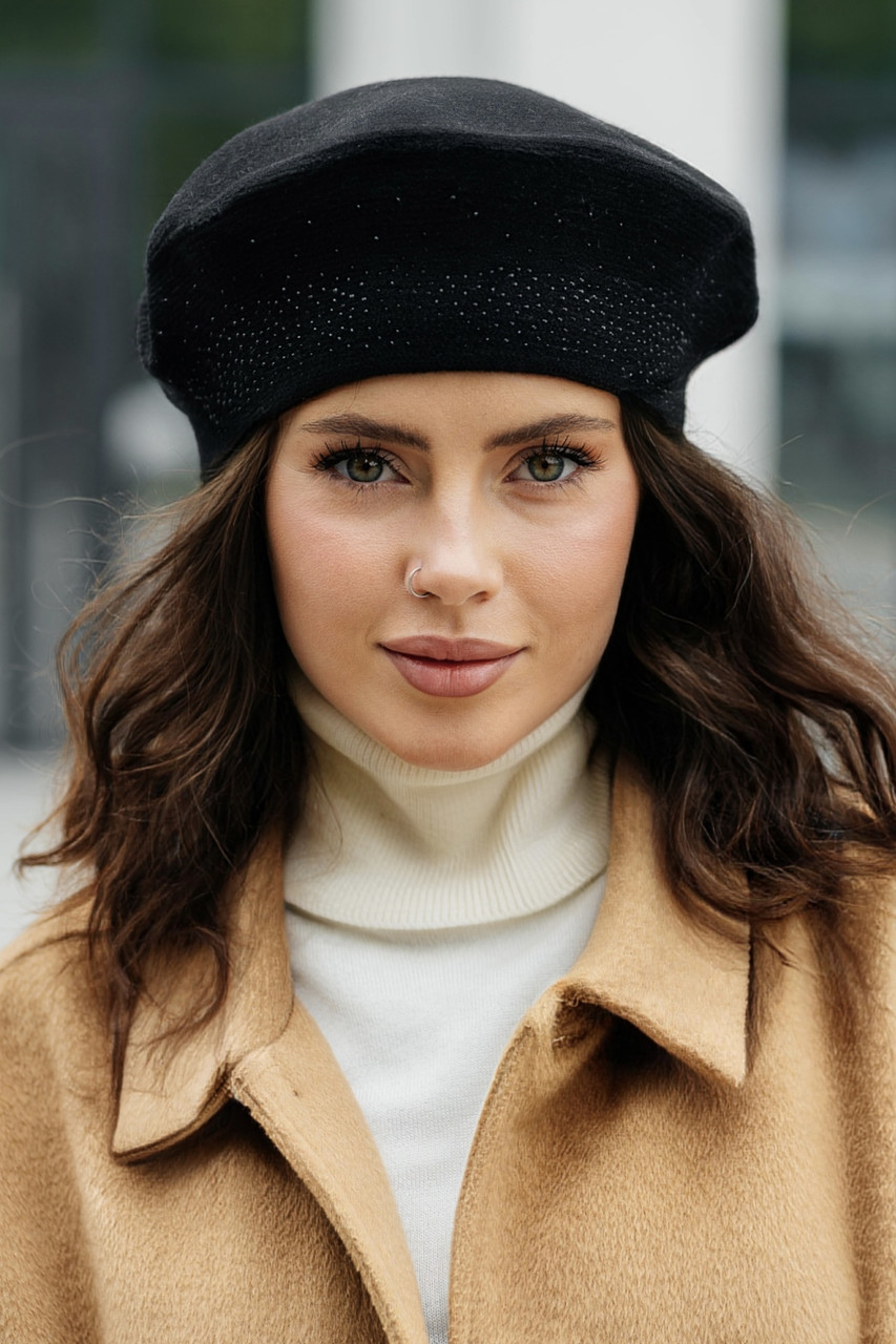 Берет "Віола" із розсипом каменів, колір чорний