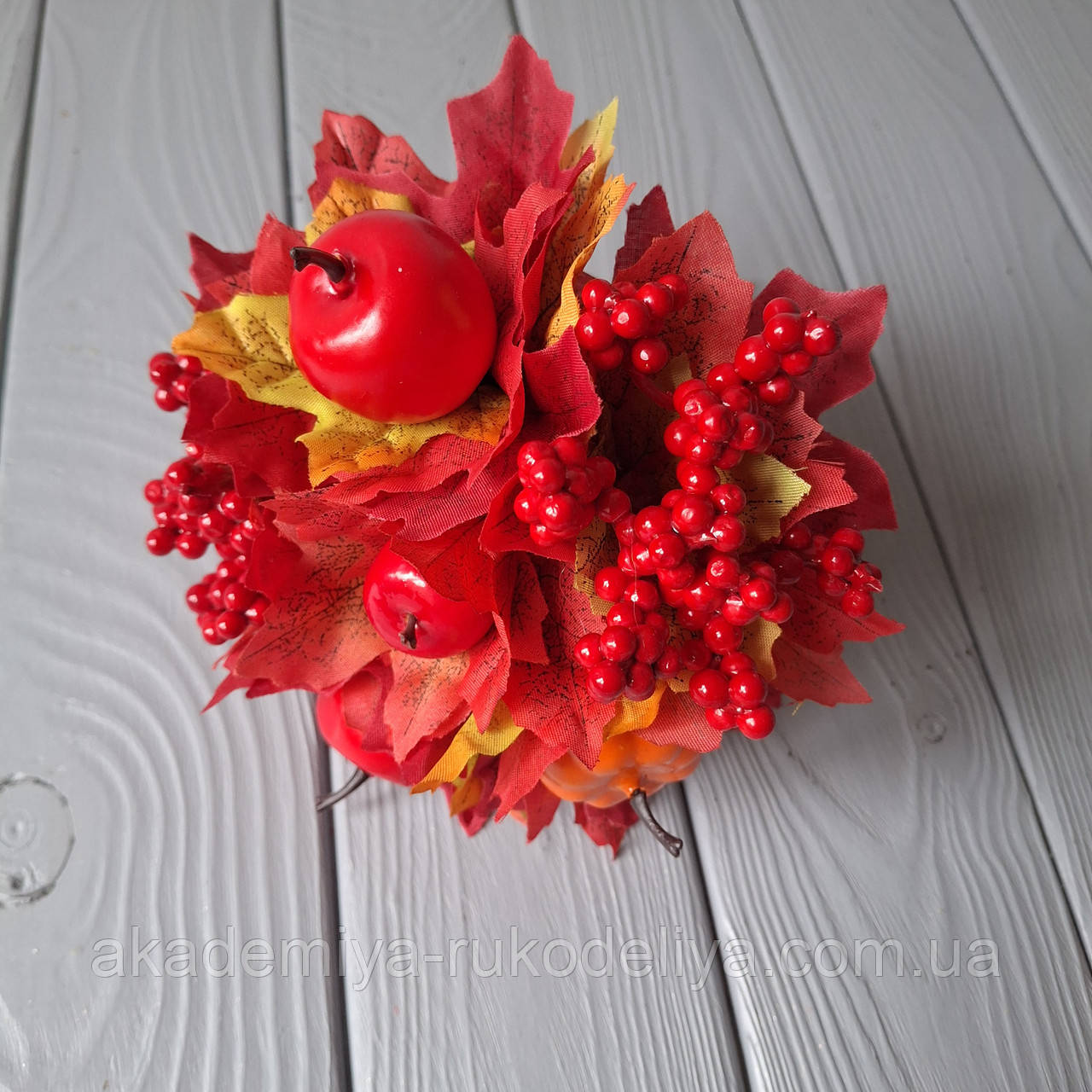 Осінній букет із листям та ягодами червоний 20 см., фото 1