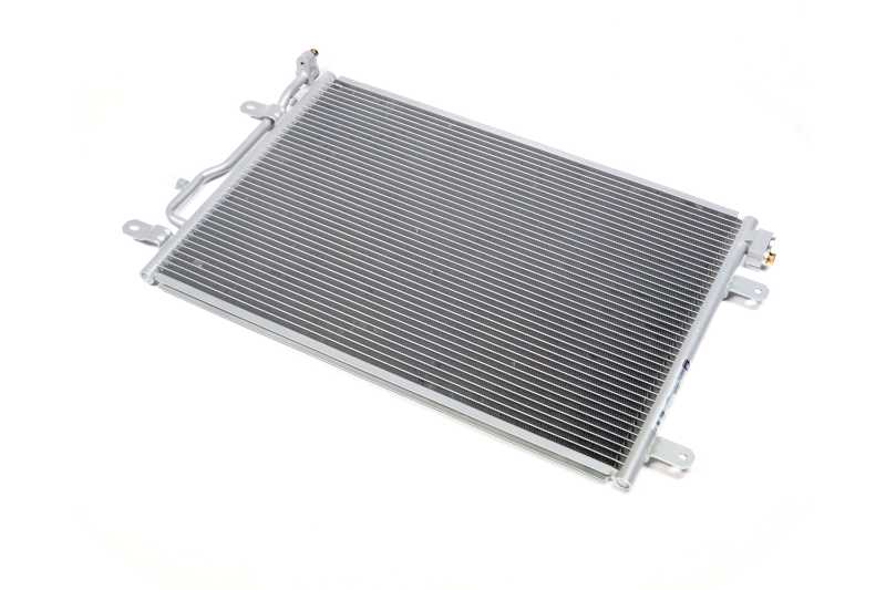 Конденсатор кондиціонера Audi A4/S4 B6/B7 (00–) (Nissens) 94583, фото 1