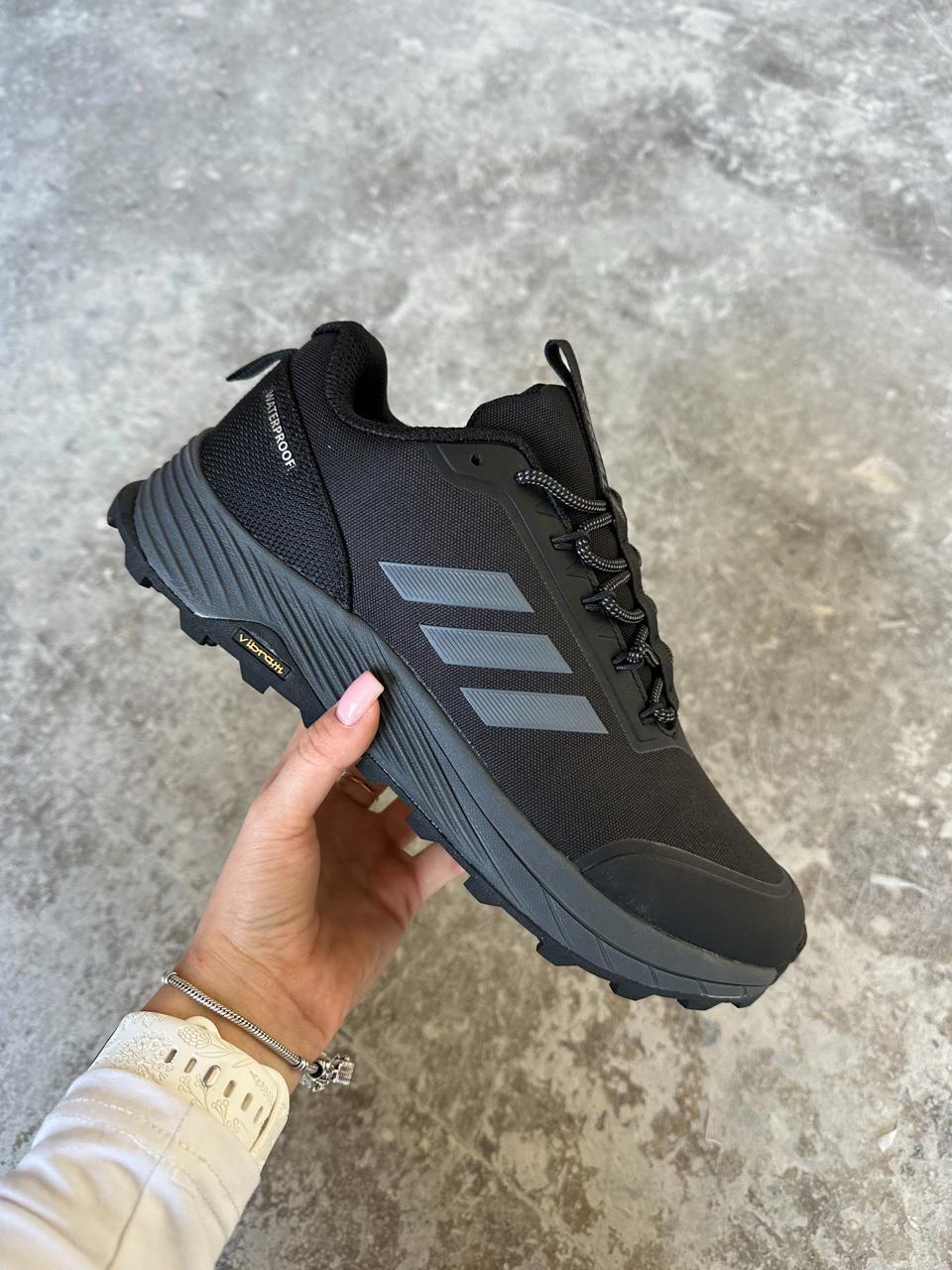 Кросівки зимові чоловічі чорні Adidas Terrex Gore-Tex Black Grey (22546), фото 1