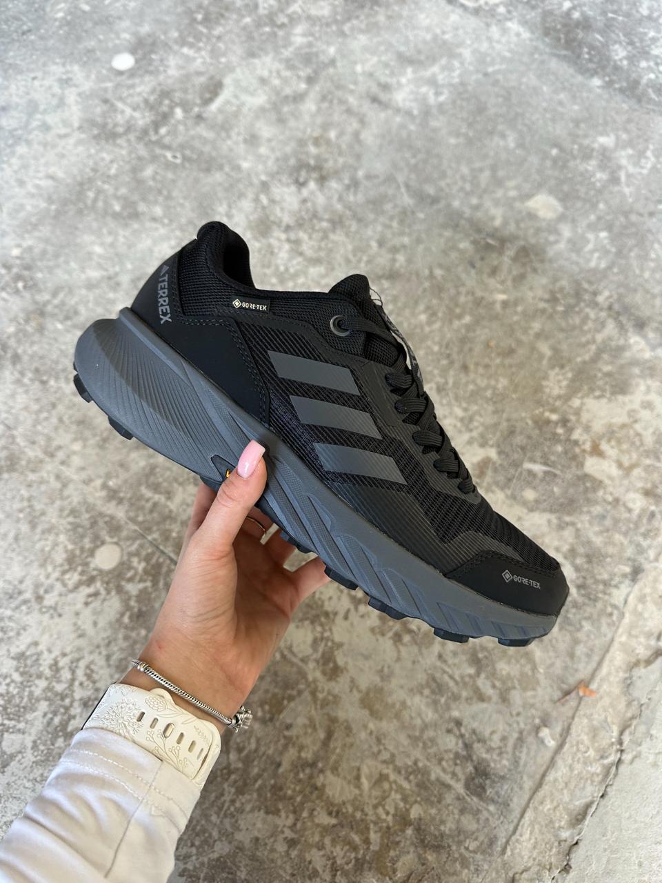Кросівки зимові чоловічі чорні Adidas Terrex Gore-Tex Black Grey (22544), фото 1