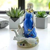 Фігурка порцеляна Дівчина з гусячами