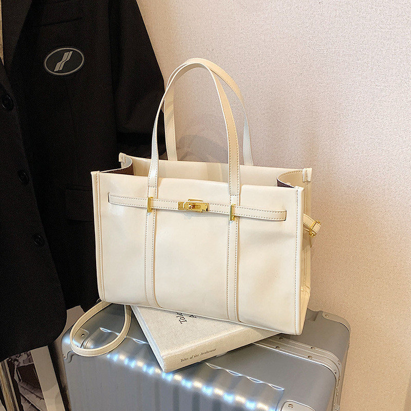 Жіноча сумка — гарна якість, базовий стильна сумка для через плече Ручні сумки — клатч ОПТ, фото 1