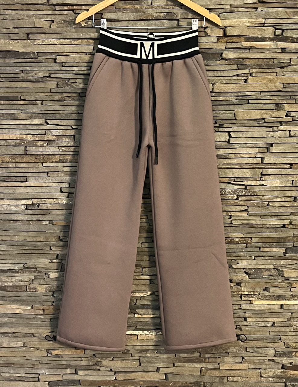 Теплі штани- палаццо, низ штанів на затяжках. Трьохнитка га флісі. 146-164 зріст.