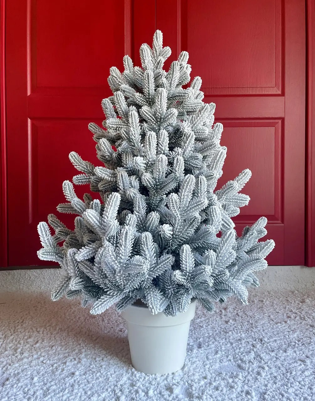 Ялинка лита 90 см засніжена в горщику Traditional HVOYA (215N/90/GS), фото 1