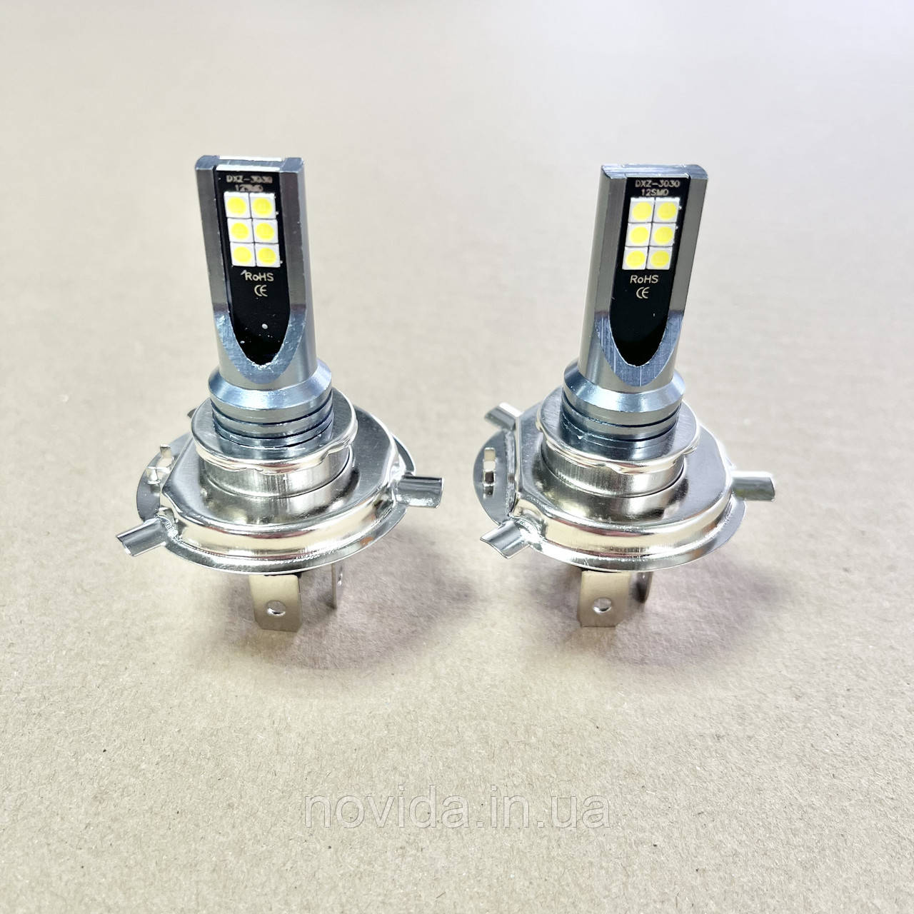 Лампа світлодіодна H4 (к-кт 2 шт.) Chip: 1860. 12 LED-діодів. (12V) DTL-2118