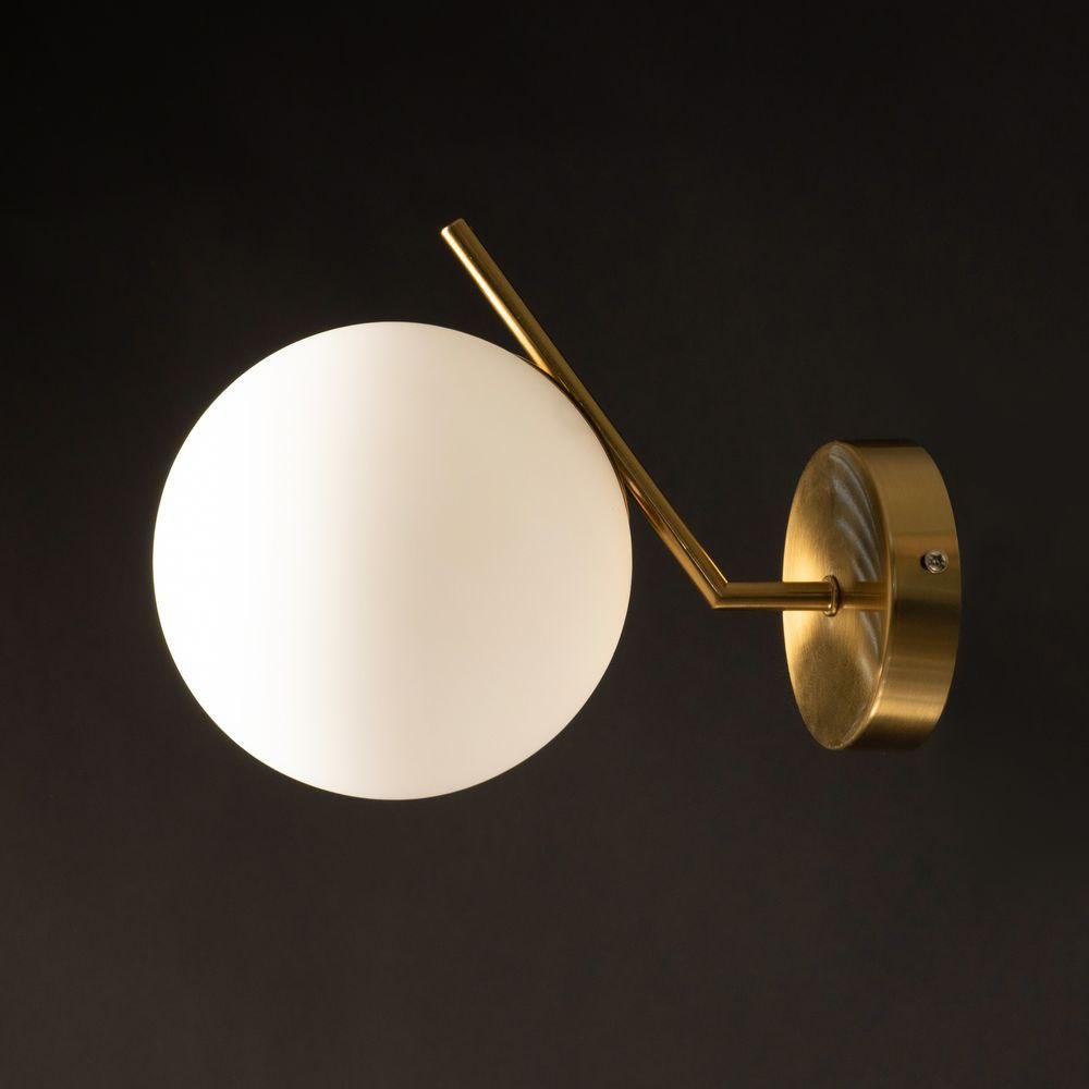 Бра для передпокою скляний плафон, патрон E14