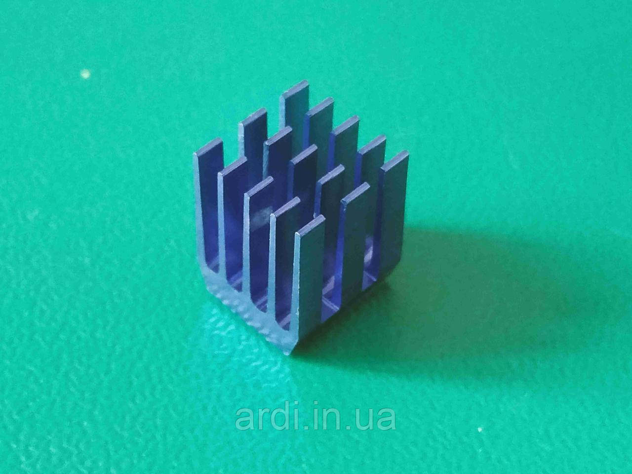 Радіатор алюмінієвий 9 х 9 х 12 мм з самоклеючою стрічкою