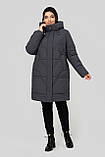 Тепле стьобане пальто жіноче 50–60 розмірів, з тинсулейтом і капюшоном | Зимове пальто батал графіт, фото 2