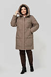 Тепле стьобане пальто жіноче 50–60 розмірів, з тинсулейтом і капюшоном | Зимове пальто батал капучино, фото 2