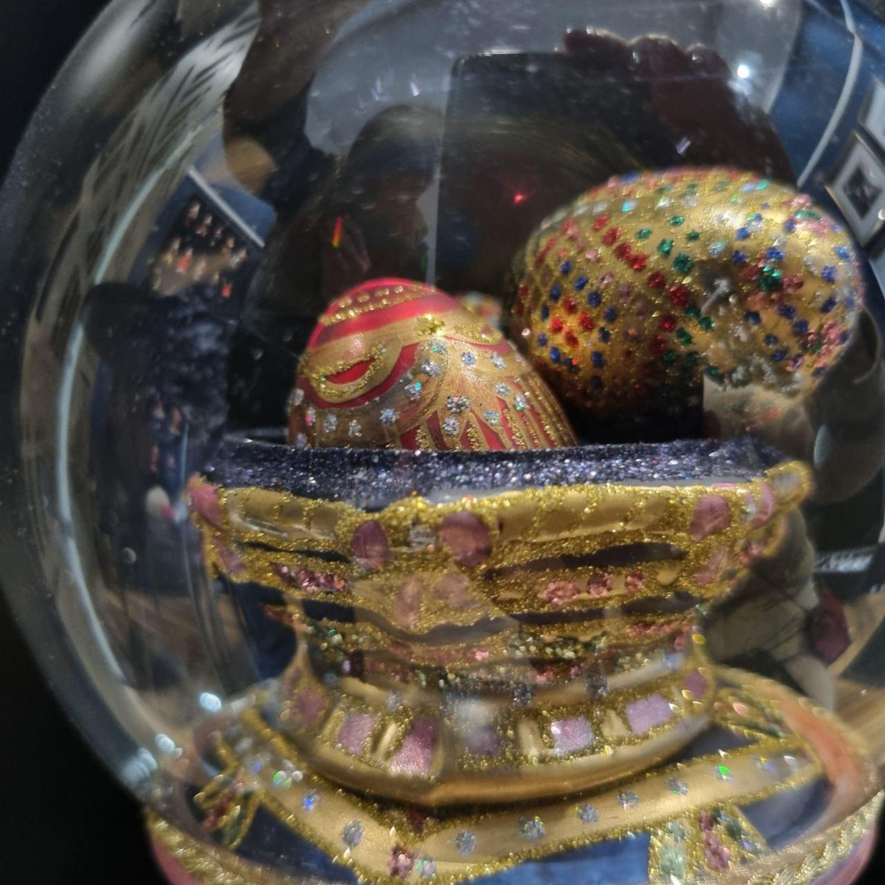 Скляна ялинкова іграшка Шар Царське яйце Фаберже на підставці Komozja Family