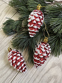 Новорічна прикраса - шишка . Іграшка на ялинку у вигляді шишки .