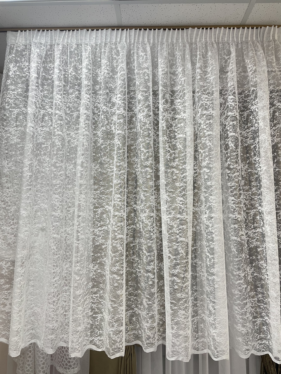 Тюль 1,50 х 3 м сніжок білий жакардовий з тасьмою, фото 1