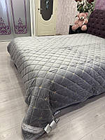 Велюрове стьобане покривало з прошарком синтепону 210х230