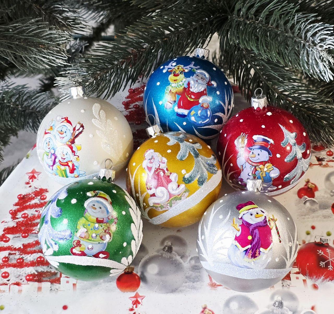 Ялинкові шари із зимовими персонажами 8см