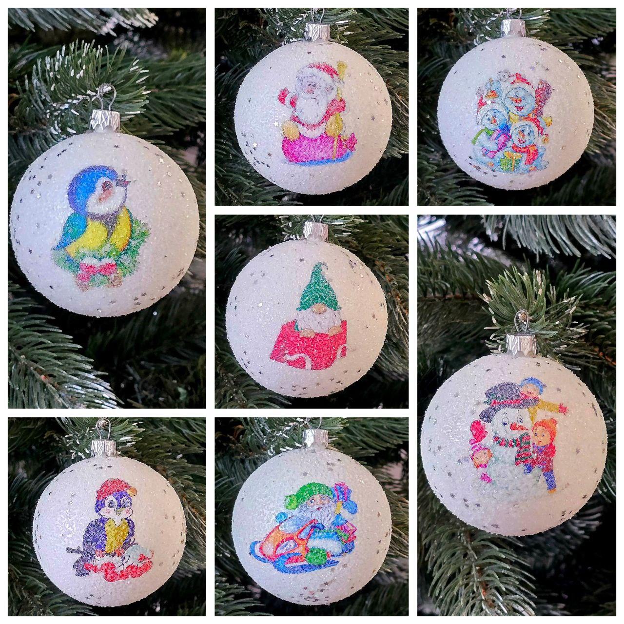 Ялинкові шари із зимовими персонажами 8см