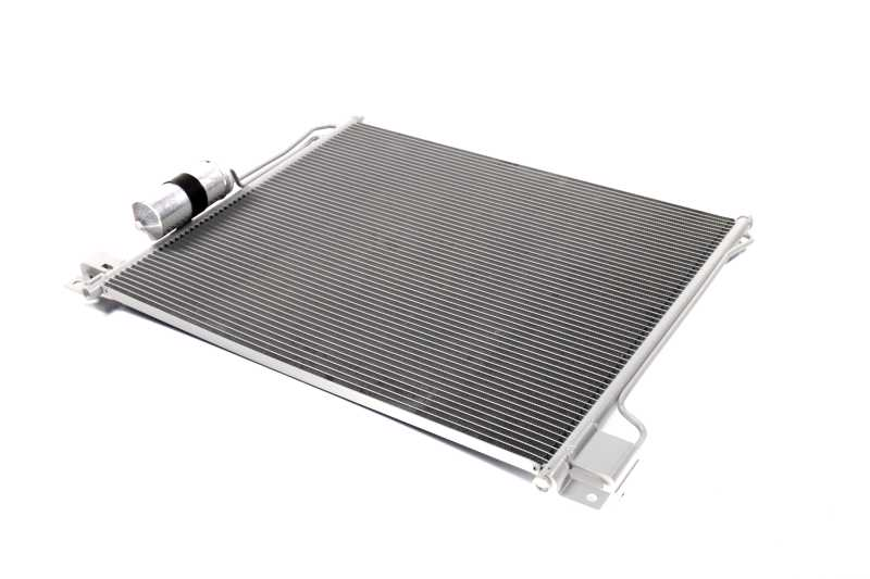 Конденсатор кондиціонера Nissan (Nissens) 94879