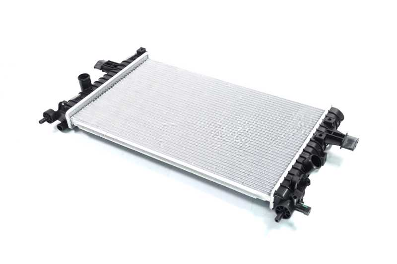 Радіатор охолодження Astra H 1.6i-16V MT/AT 04- (Van Wezel) 37002363