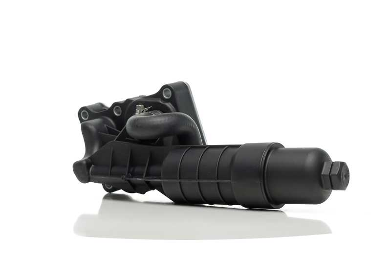 Радіатор масляний з корпусом Mercedes C W204 07-10 (Van Wezel) 30013713