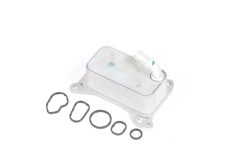 Радіатор масляний Mercedes (Van Wezel) 30013705