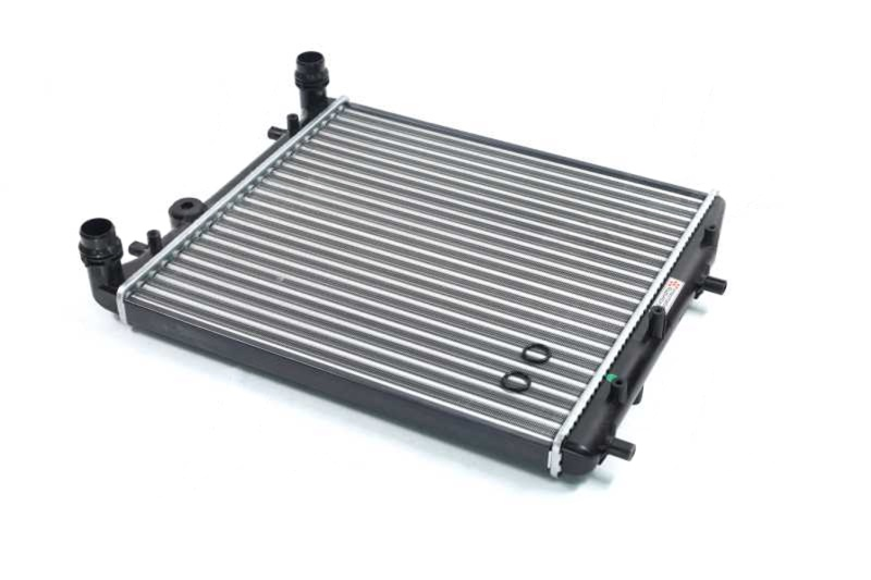 Радіатор охолодження Fabia/Polo/Cordoba MT-AC (Van Wezel) 76002005