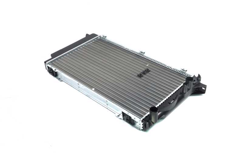 Радіатор охолодження Audi 80 (Van Wezel) 03002089