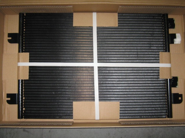 Конденсер кондиціонера Dacia Logan MCV (05–) 1.5 DCI (Nissens) 94673