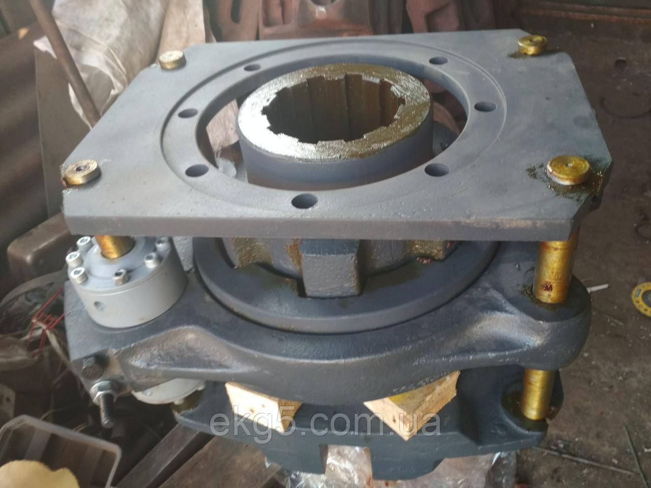 Муфта перемикання ходу (ліва) 1080.30.00СБ, фото 1