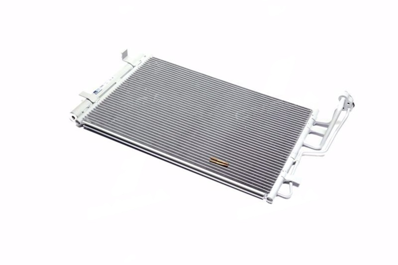 Радіатор кондиціонера Hyundai i30 / Kia Ceed (Nissens) 940006