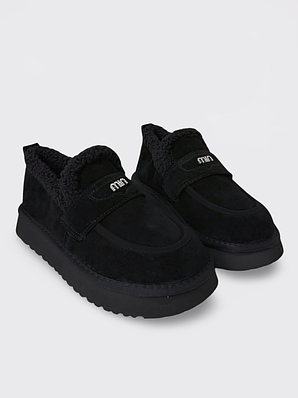 Жіночі замшеві уггі-лофери утеплені чорні (5277-1)