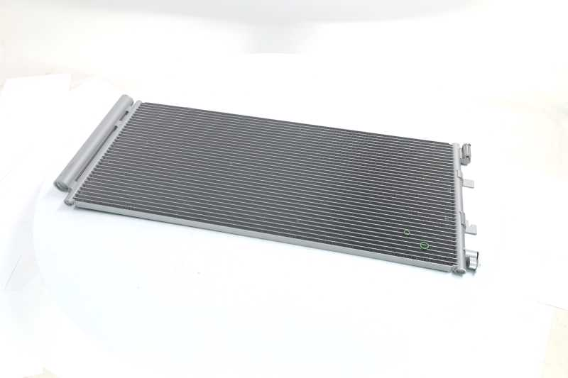Радіатор кондиціонера Nissan NV400 M20 / Opel Movano B (10–) (Nissens) 940158