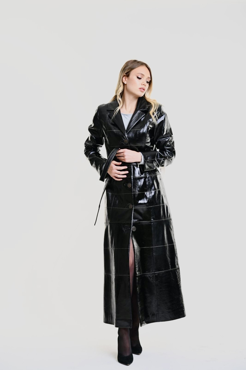 Пальто шкіряне натуральне жіноче чорне лак завдовжки