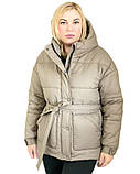 Жіноча зимова курточка з капюшоном (Бежевого кольору), фото 3