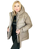 Жіноча зимова курточка з капюшоном (Бежевого кольору), фото 7