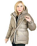 Жіноча зимова курточка з капюшоном (Бежевого кольору), фото 8