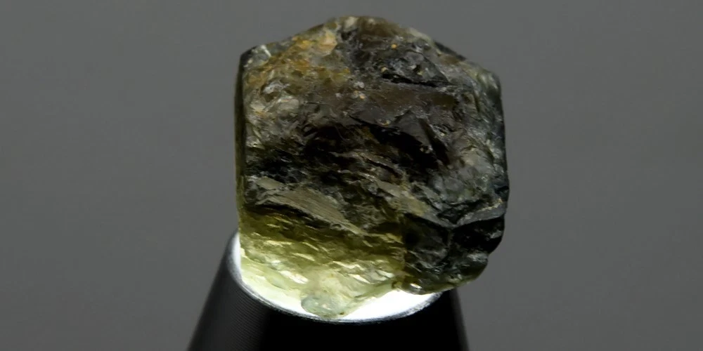 17.65 кт Природний зелений сапфір без скла, без нагрівання