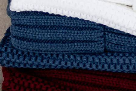 Жіноча в’язана шапка і хомут набір 3 вовна 20% з відворотом Синій, фото 2