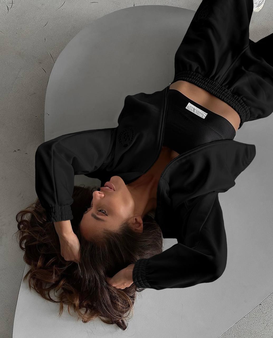 Чорний жіночий стильній теплий костюм-двійка из турецької трьохнитки на флісі: Штані та Кофта на блискавці з капюшоном, фото 1