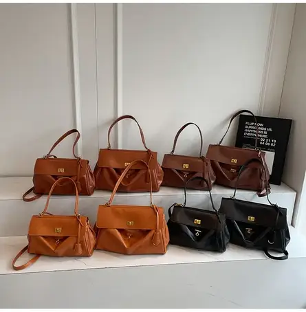 Жіночі сумочки та клатчі ОПТ