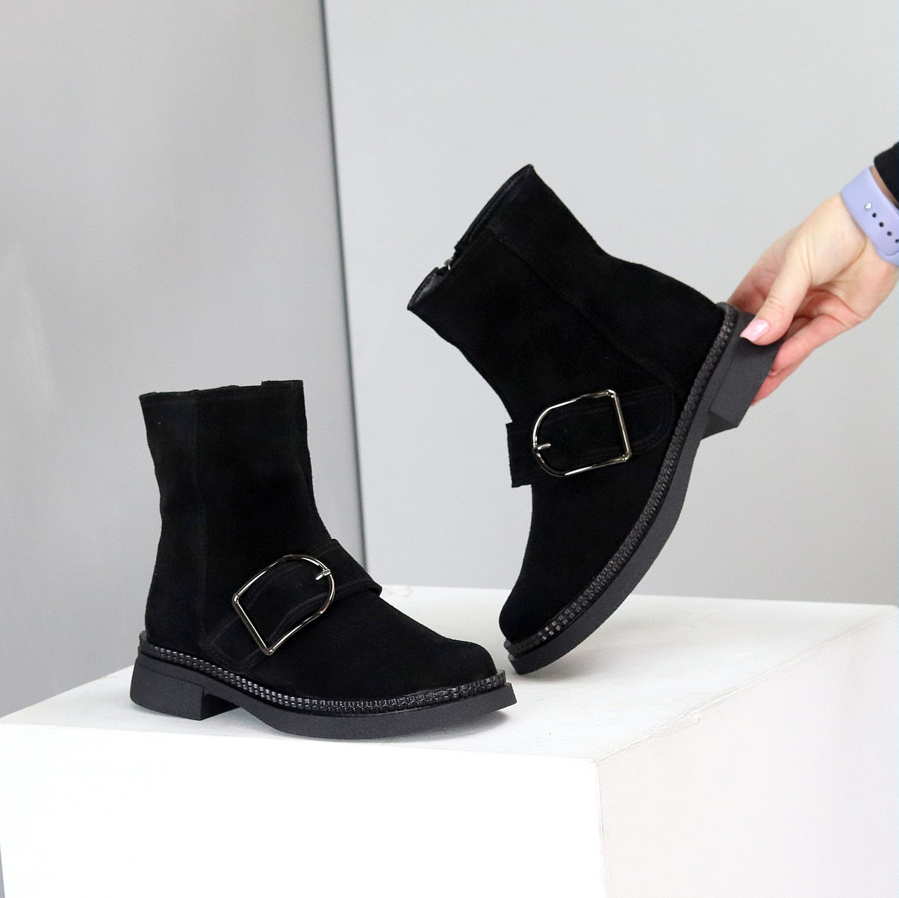 Стильні замшеві черевики з утеплювачем низький хід, фото 1