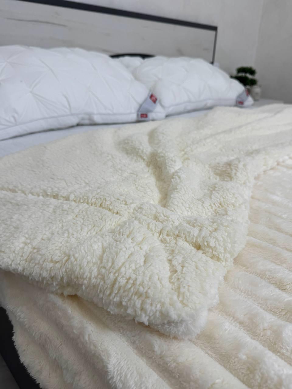 Плед на овчині Євро Шарпей Молочний