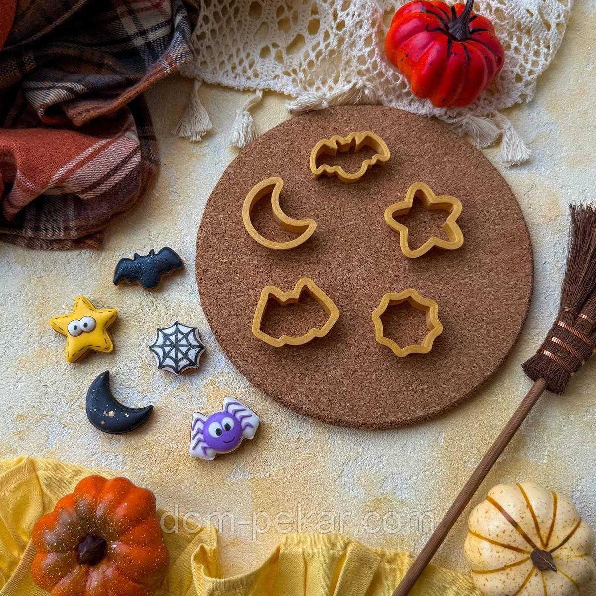 Хелловін набір міні-вирубок для пряників 3-4 см 5 шт (3D)