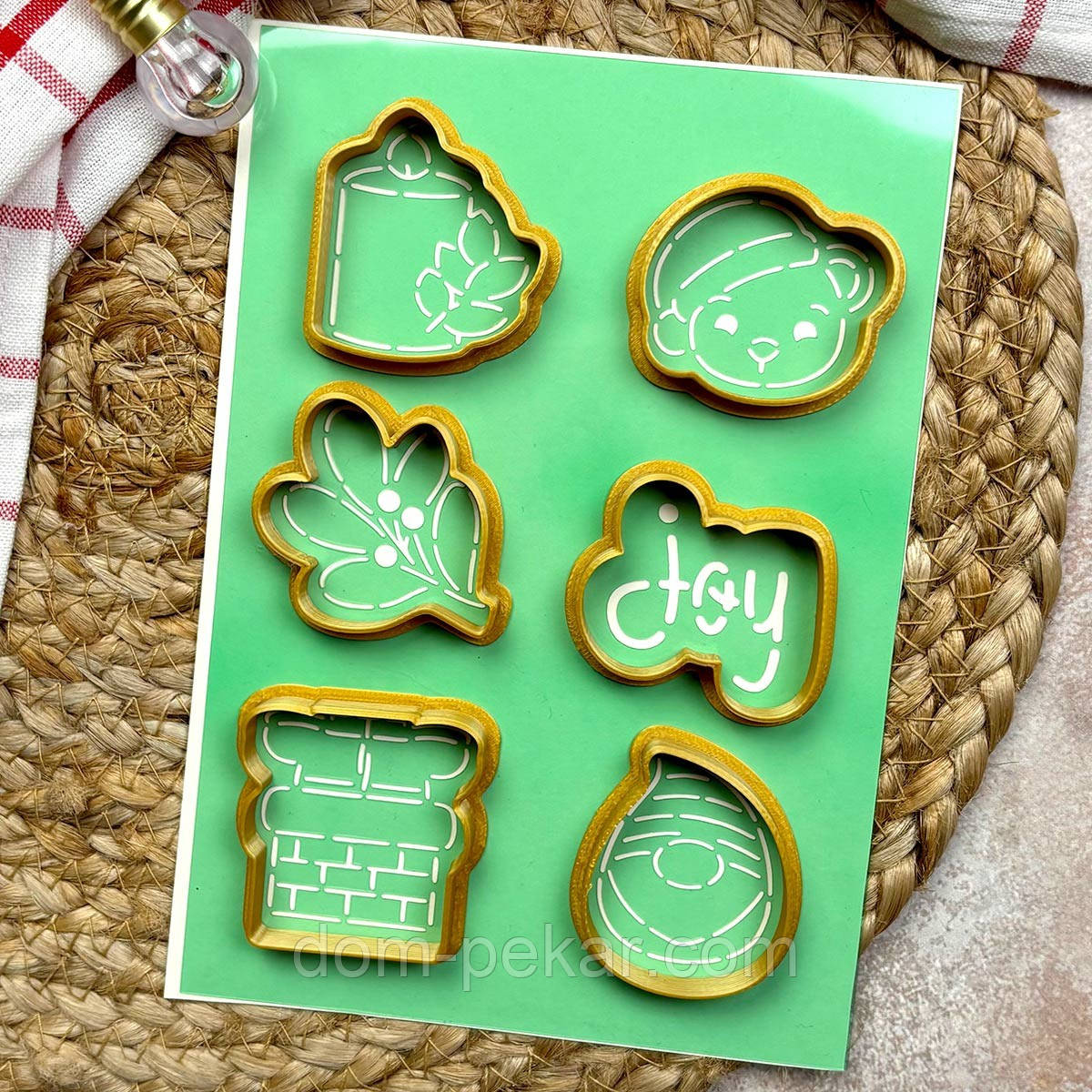 Новорічний 11 набір міні вирубок 4,8 см з трафаретом 6 шт (TR-2)