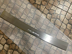 Накладка на бампер с загибом MITSUBISHI PAJERO SPORT III FL с 2019-