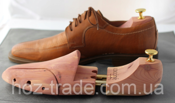Формотримачі колодки розпірки для взуття Coccine з дерева кедр 45-46рр.